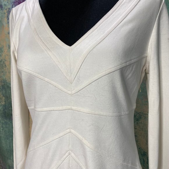 ๐ Muse Simply Elegant 1/2 Sleeves Dress with Stitched Seams - Picture 3 of 7